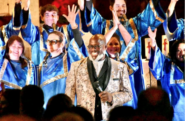 Jnr. Robinson choir performance